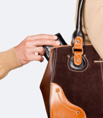 How to Outsmart Airport Thieves