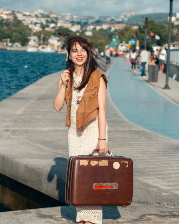 How to Score Real Holiday Travel Deals